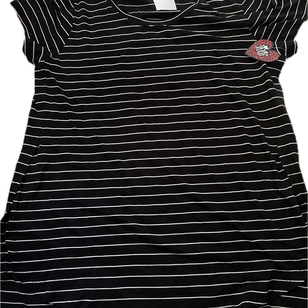 Splash Lightweight Striped Tunic with Slit Sides
Beach Coverup too NWT